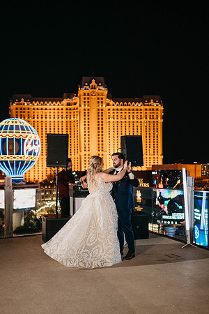 Cosmopolitan Las Vegas Rooftop Wedding Las Vegas Wedding and Elo