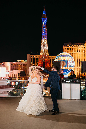 Cosmopolitan Las Vegas Rooftop Wedding Las Vegas Wedding and Elo