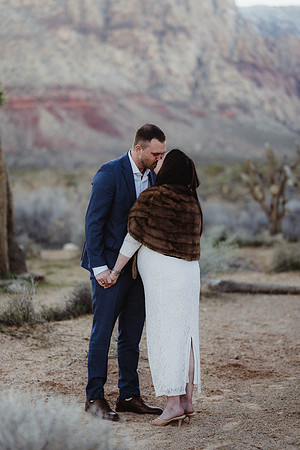How to Elope at Red Rock Canyon Las Vegas Elopement Photographer