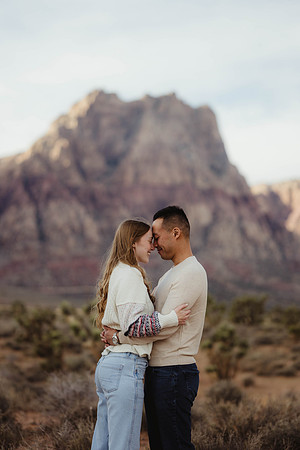 Red Rock Canyon Las Vegas Desert Engagement Portraits Las Vegas