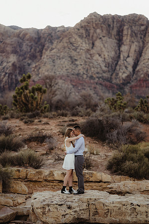 Red Rock Canyon Las Vegas Desert Engagement Portraits Las Vegas