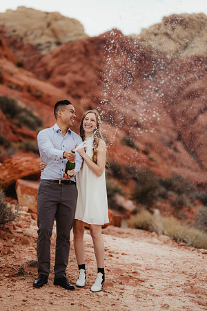 Red Rock Canyon Las Vegas Desert Engagement Portraits Las Vegas