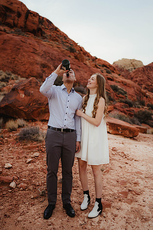 Red Rock Canyon Las Vegas Desert Engagement Portraits Las Vegas