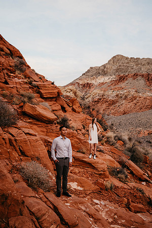 Red Rock Canyon Las Vegas Desert Engagement Portraits Las Vegas